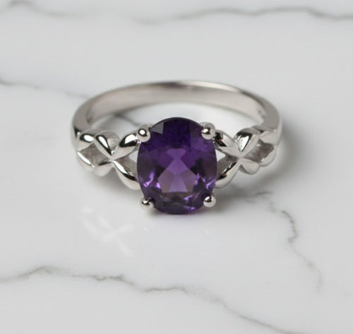 Amethyst Oval Cut Ring in 925 Sterling Silver| 7×9 mm